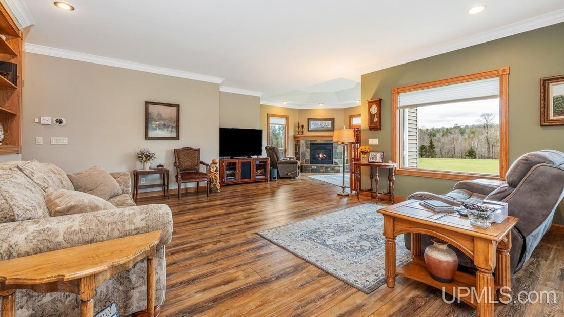 House in Vulcan, Michigan, United States 4 - 18309264