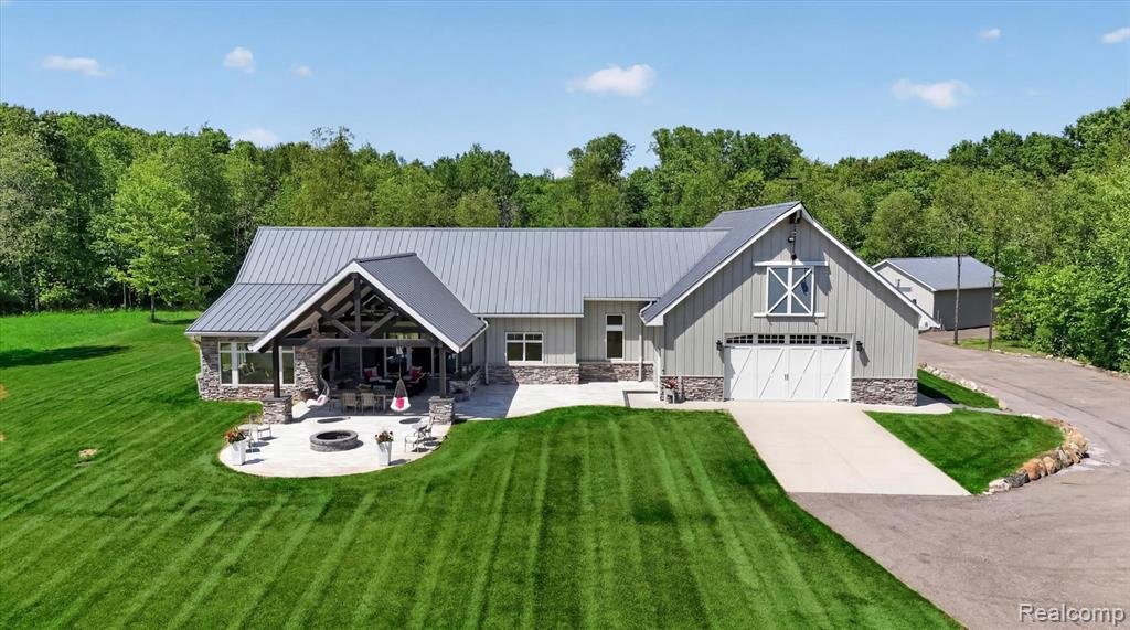 House in Fowlerville, Michigan, United States 1 - 18309777