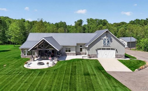House in Fowlerville, Michigan, United States 1