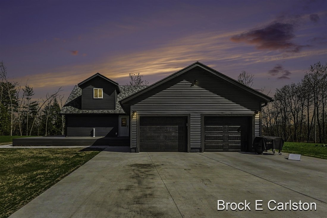 House in Muskegon, Michigan, United States 2 - 18309185