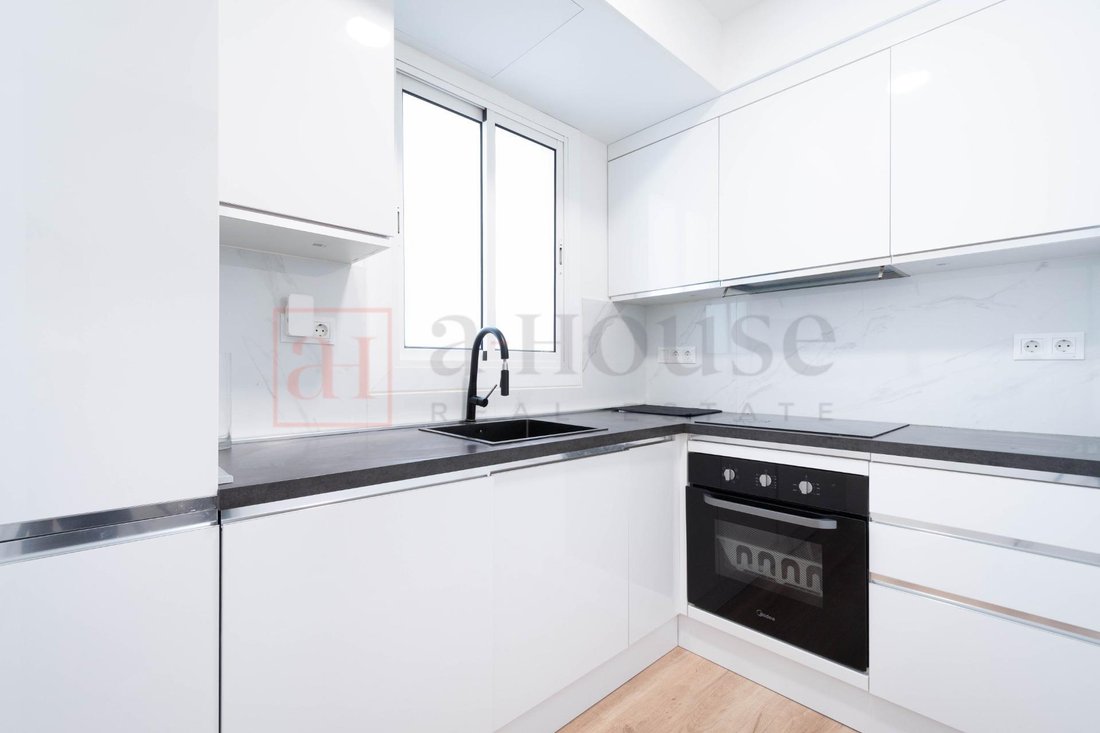 Apartment in Eixample, Barcelona, Spain 5 - 18314106