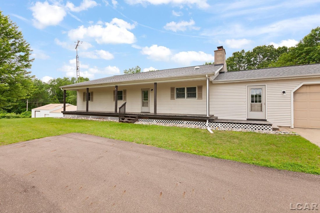 House in Gregory, Michigan, United States 3 - 18309795
