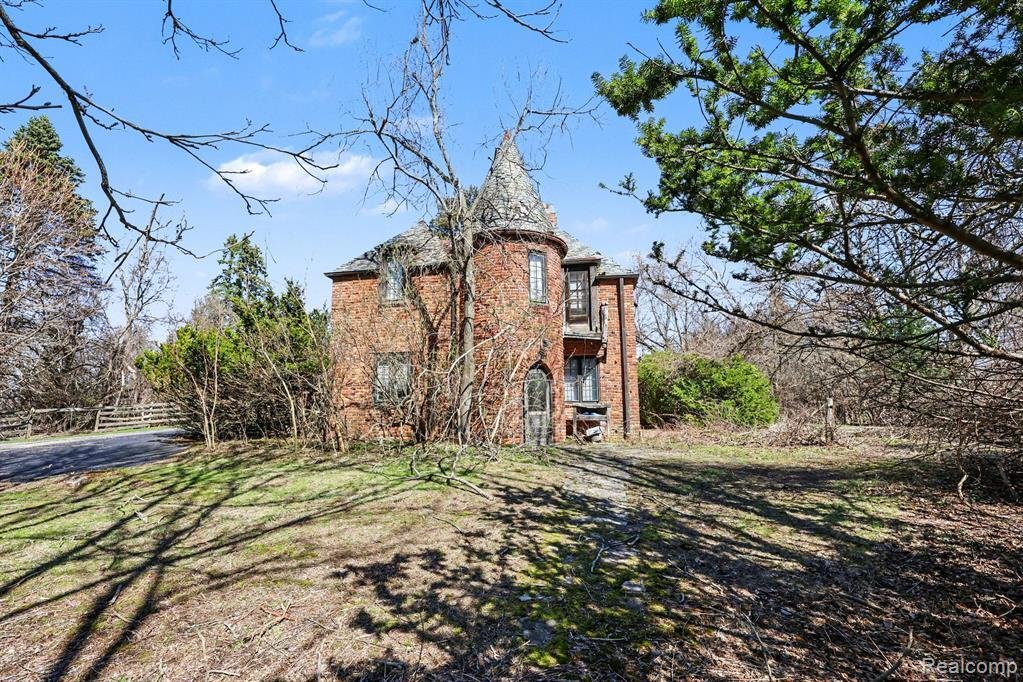 House in Beverly Hills, Michigan, United States 4 - 18307833