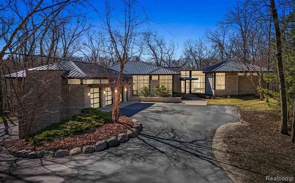 House in Wixom, Michigan, United States 3 - 18309080