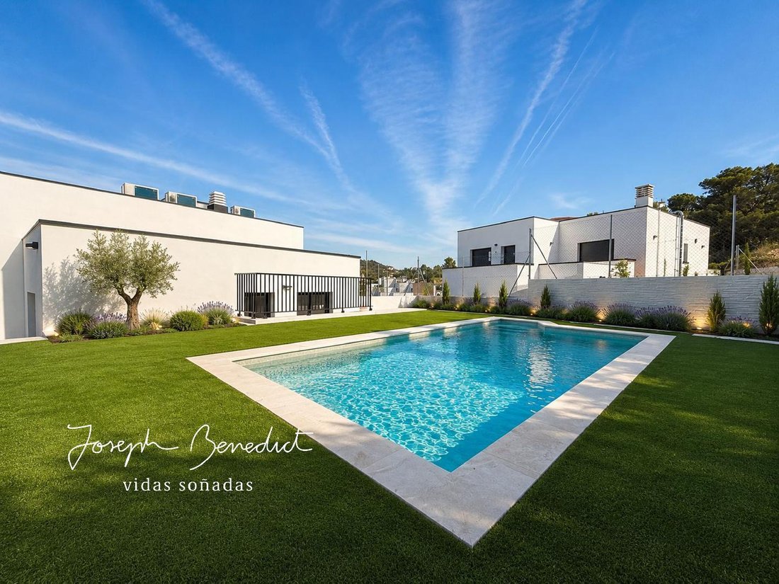 House in Calafell (District), Calafell, Spain 1 - 18311974