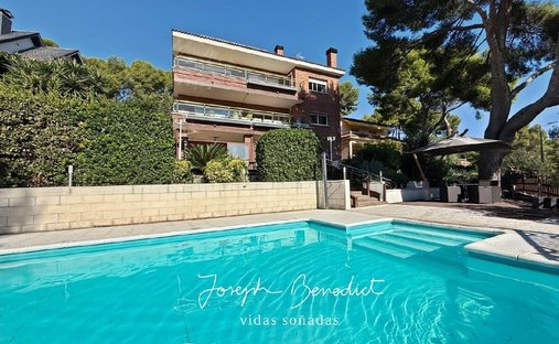 House in Castelldefels, Catalonia, Spain 1