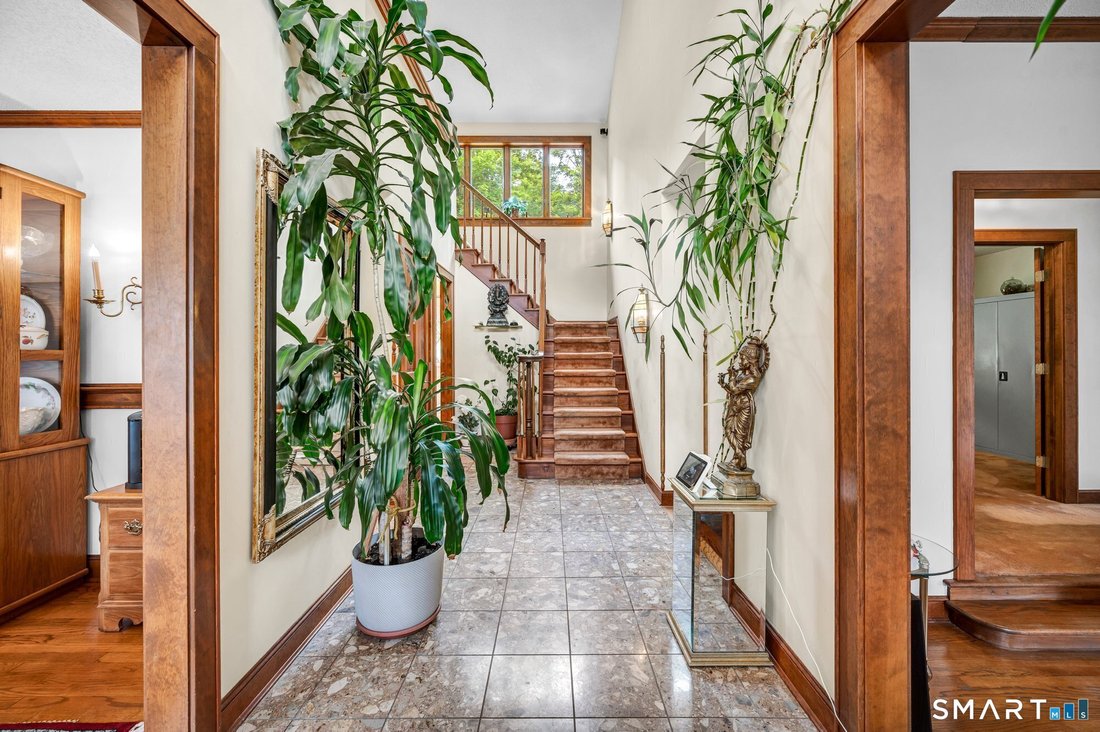 House in Meriden, Connecticut, United States 4 - 18313363