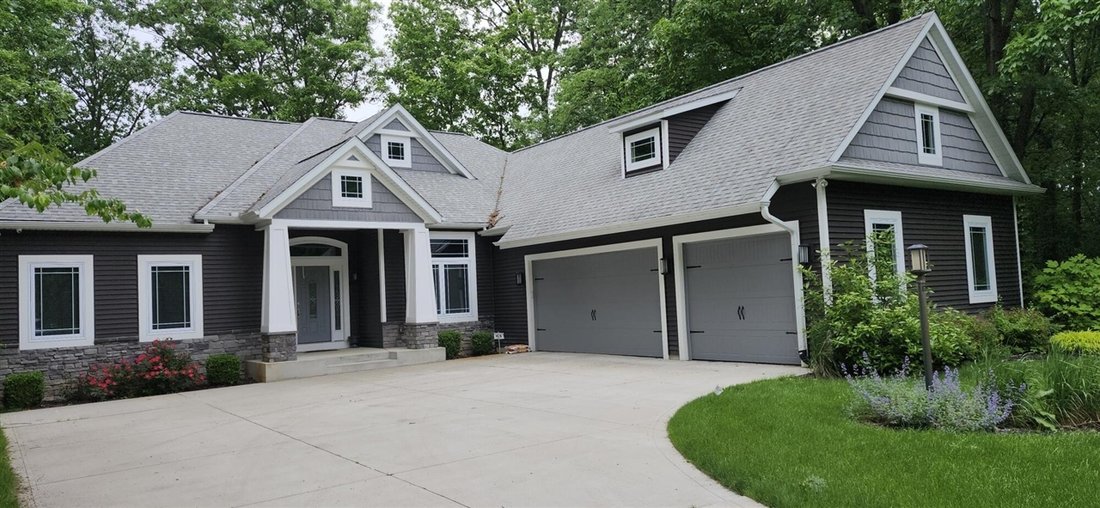 House in Cassopolis, Michigan, United States 1 - 18309054