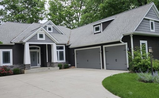House in Cassopolis, Michigan, United States 1