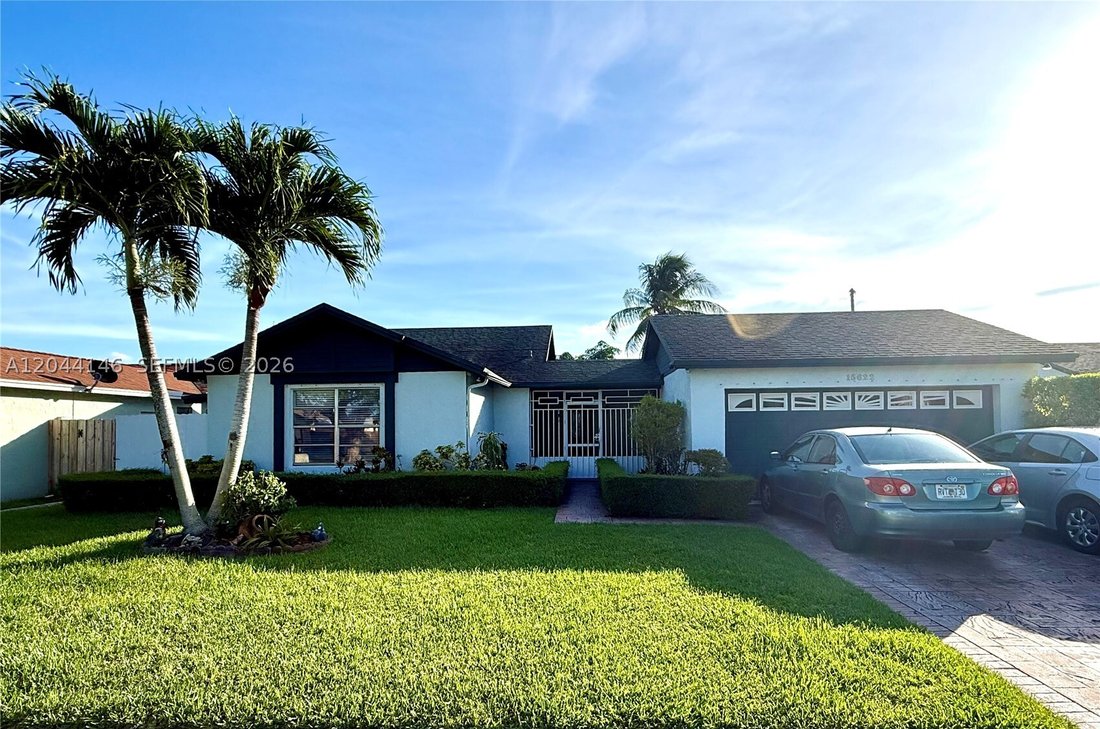House in Miami, Florida, United States 1 - 18313052