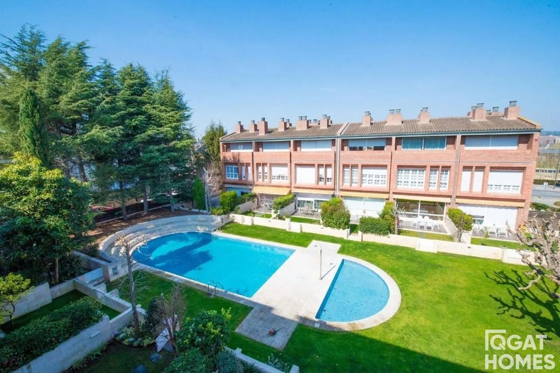 Townhouse in Sant Cugat del Valles, Catalonia, Spain 2 - 18312080