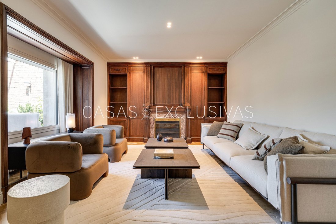 Apartment in Sarrià-Sant Gervasi, Barcelona, Spain 2 - 18311049