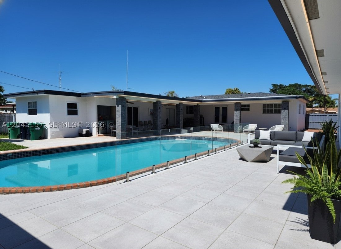 House in Miami, Florida, United States 1 - 18301532