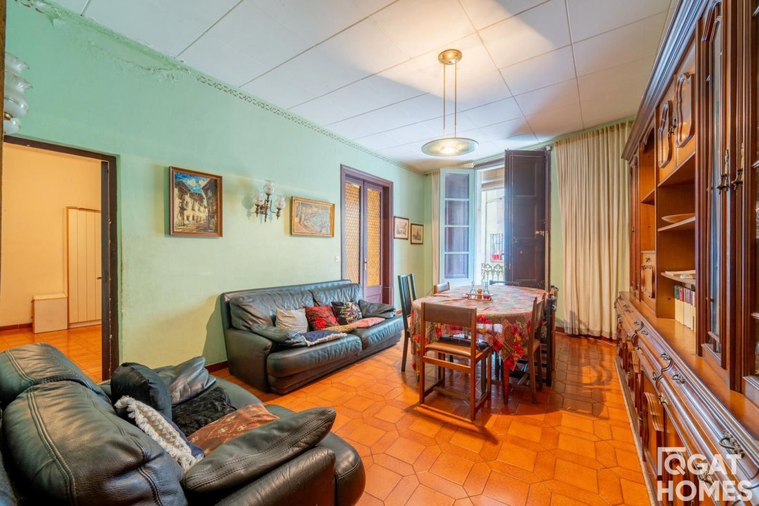Apartment in Ciutat Vella, Barcelona, Spain 3 - 18314240