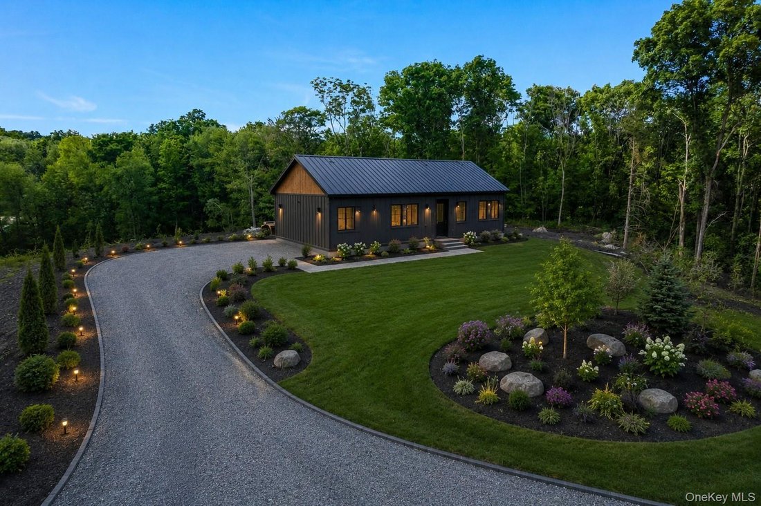 House in Pleasant Valley, New York, United States 1 - 18313590