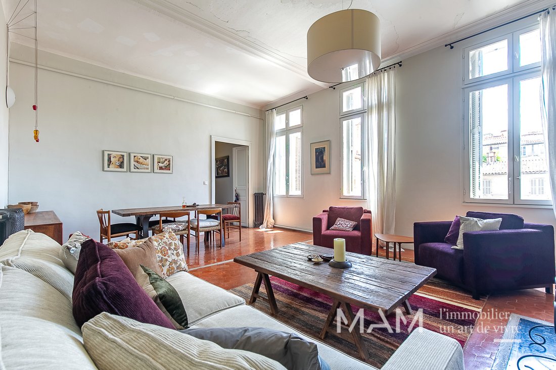Apartment in Castellane, 6e Arrondissement, Marseille 3 - 18312646