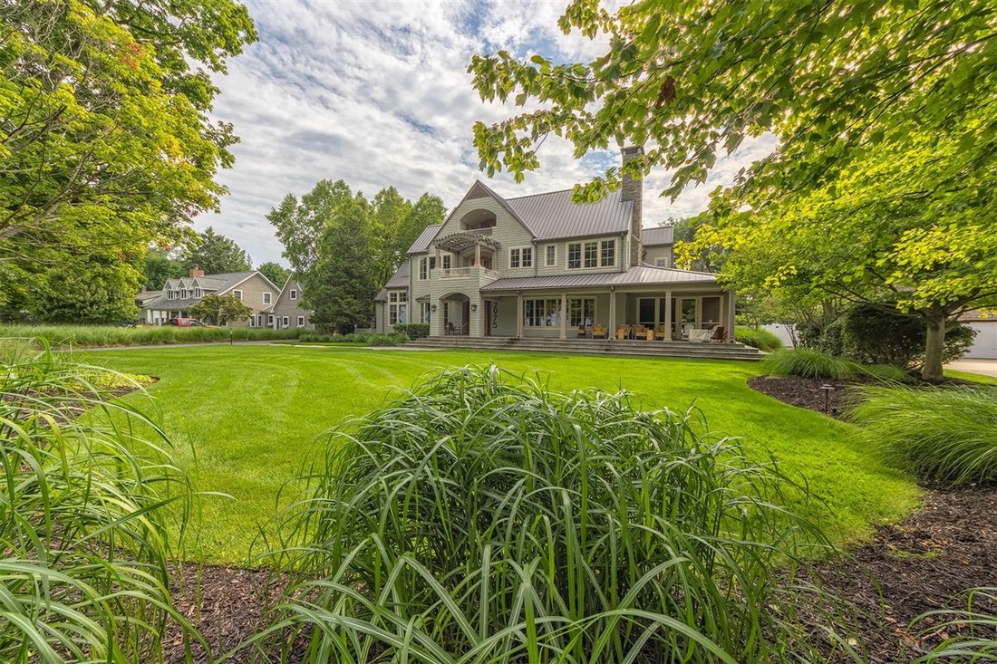 House in Fennville, Michigan, United States 2 - 18307720
