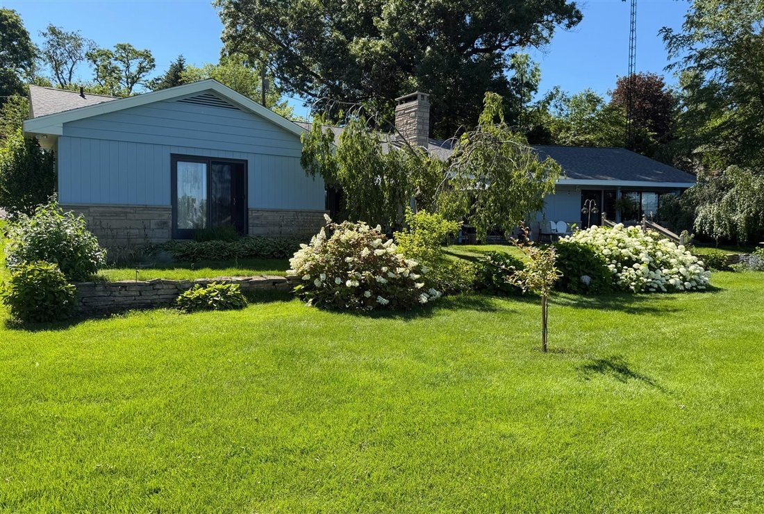 House in Dowagiac, Michigan, United States 1 - 18309999