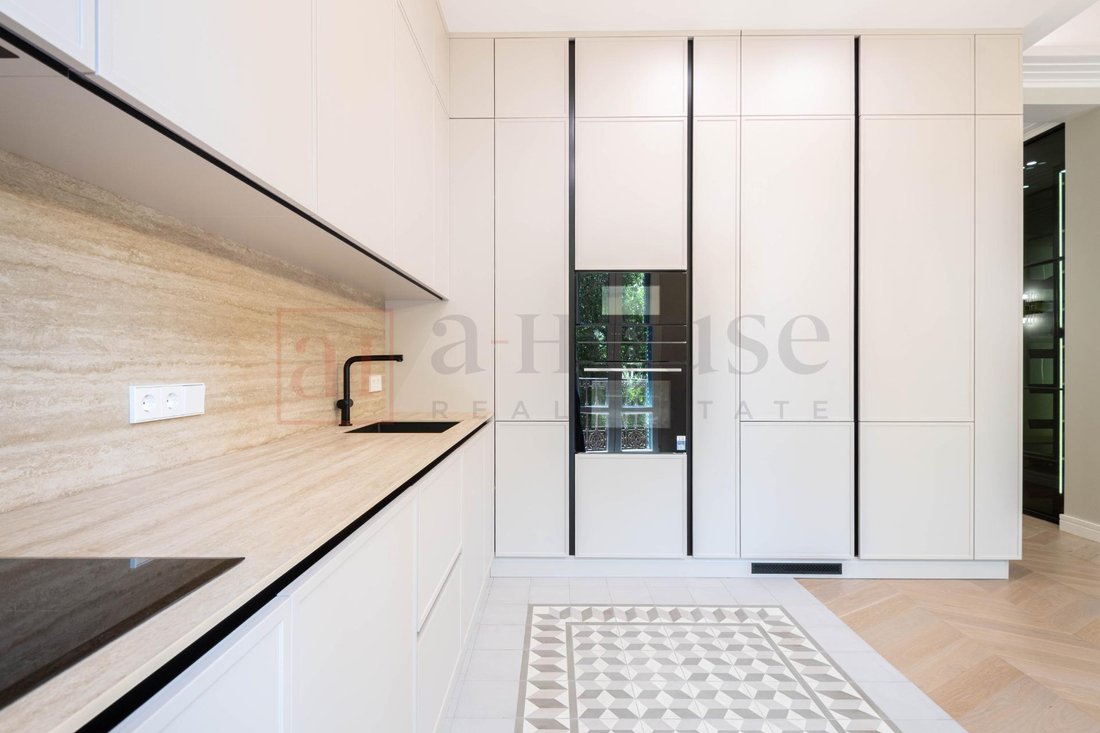 Apartment in Eixample, Barcelona, Spain 3 - 18313692