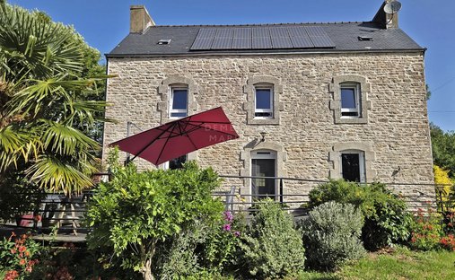 Estate in Melgven, Brittany, France 1