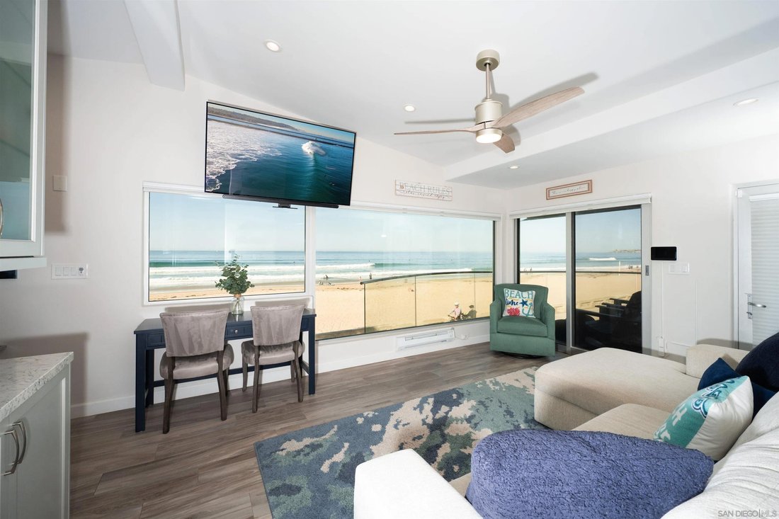 Condo in San Diego, California, United States 3 - 18313358