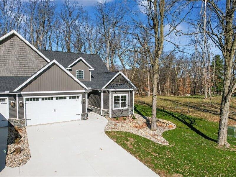 Condo in Hillsdale, Michigan, United States 2 - 18307831