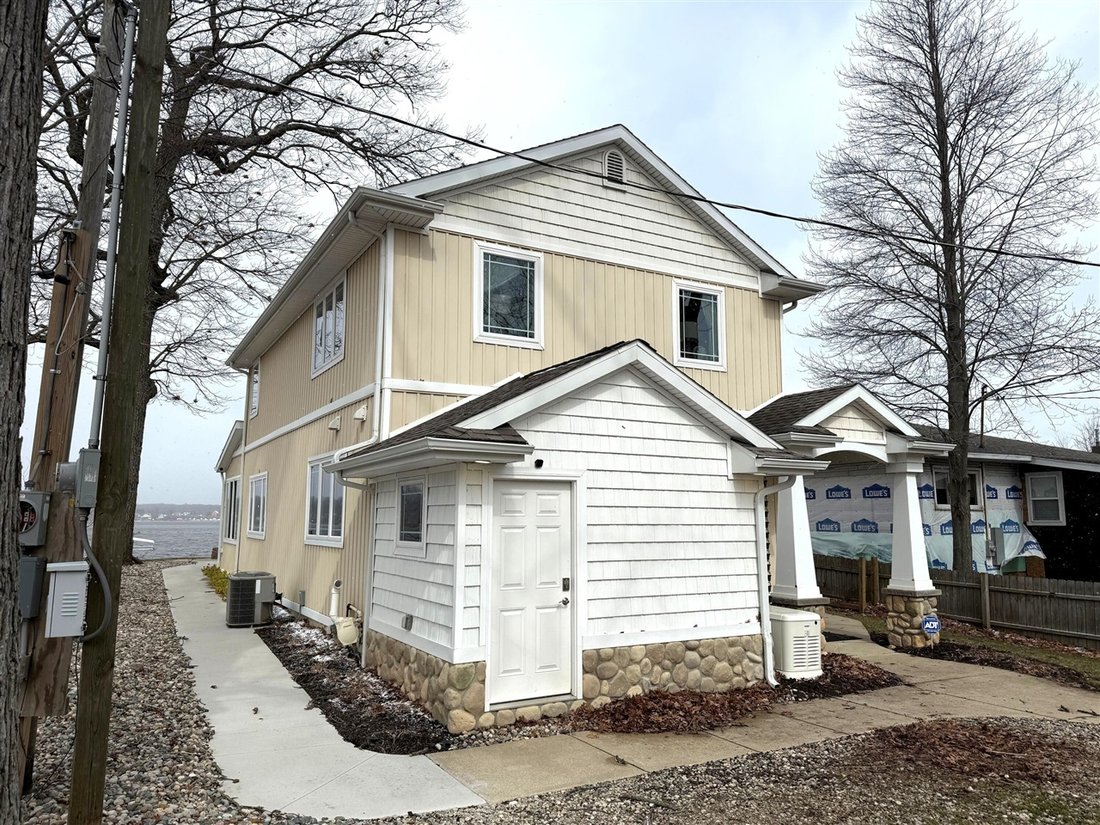 House in Delton, Michigan, United States 4 - 18309872