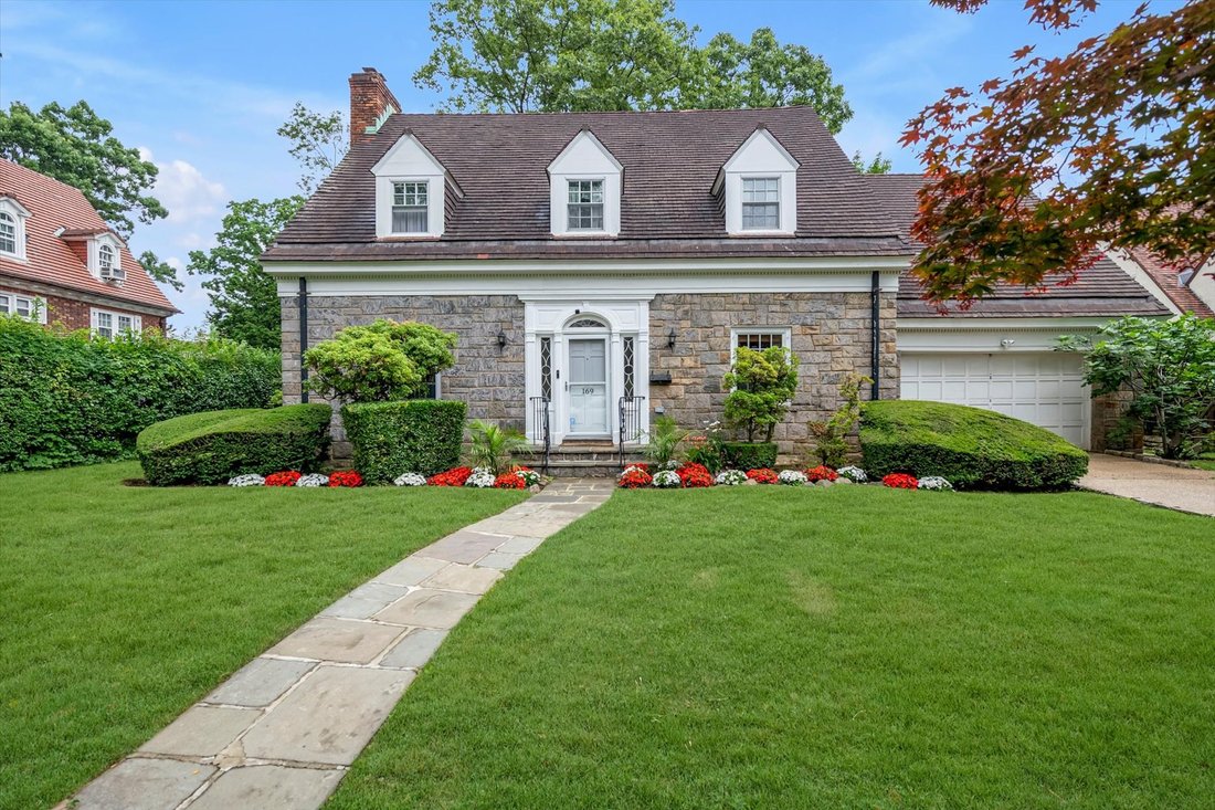 House in New York, New York, United States 1 - 18310357