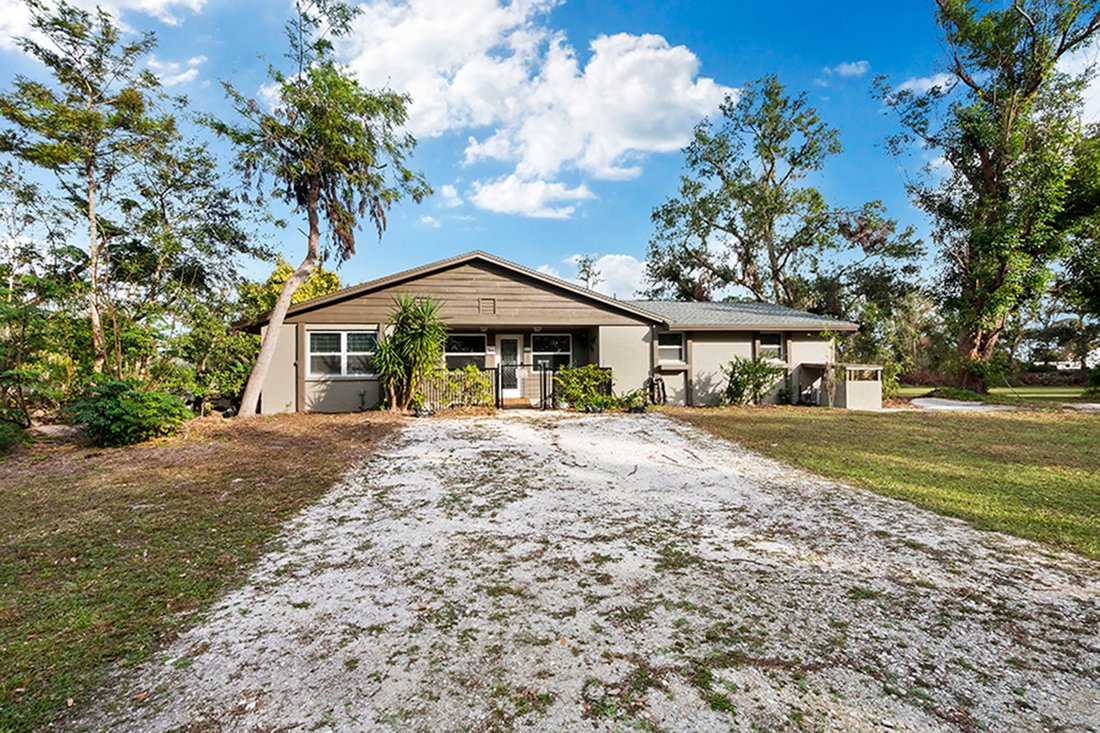 Sarasota, Florida, United States 4 - 18315638