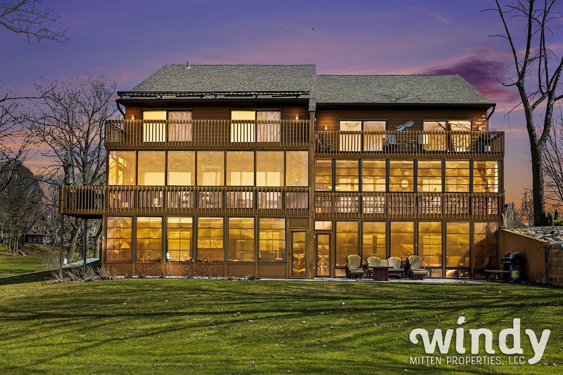Condo in Watervliet, Michigan, United States 5 - 18309384