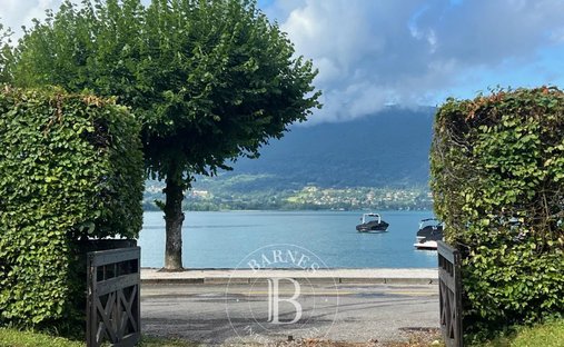 House in Bonlieu, Annecy, France 1
