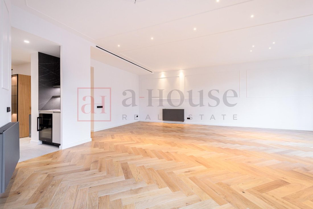 Apartment in Eixample, Barcelona, Spain 5 - 18312923