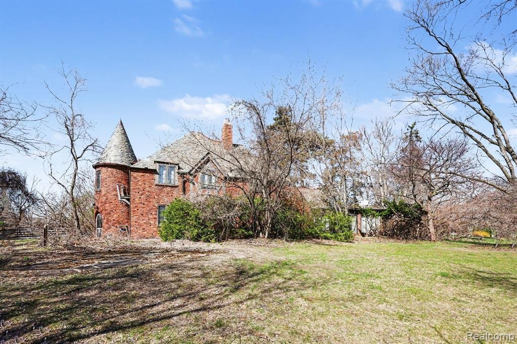House in Beverly Hills, Michigan, United States 2 - 18307833