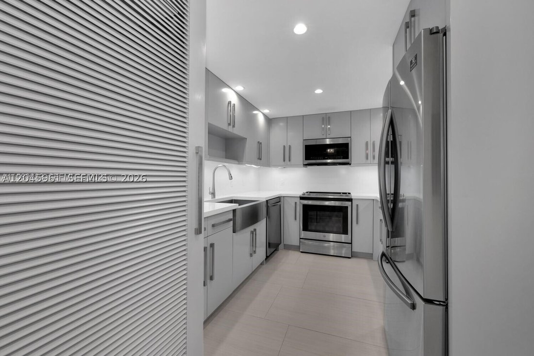 Condo in Coral Gables, Florida, United States 5 - 18313019