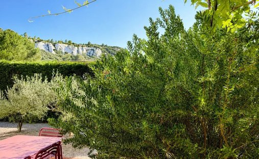 House in Les Baux-de-Provence, Provence-Alpes-Côte d'Azur, France 1