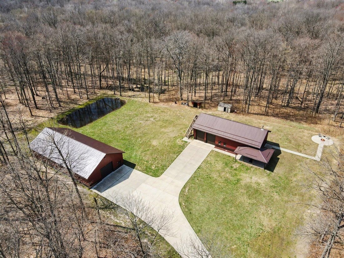 House in Grand Junction, Michigan, United States 1 - 18309052