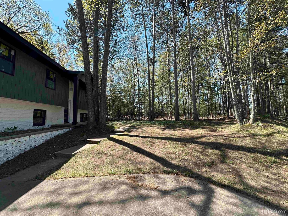 House in Marquette, Michigan, United States 5 - 18307711