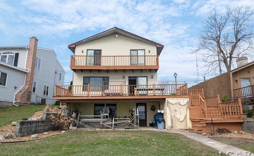 House in Manitou Beach-Devils Lake, Michigan, United States 1