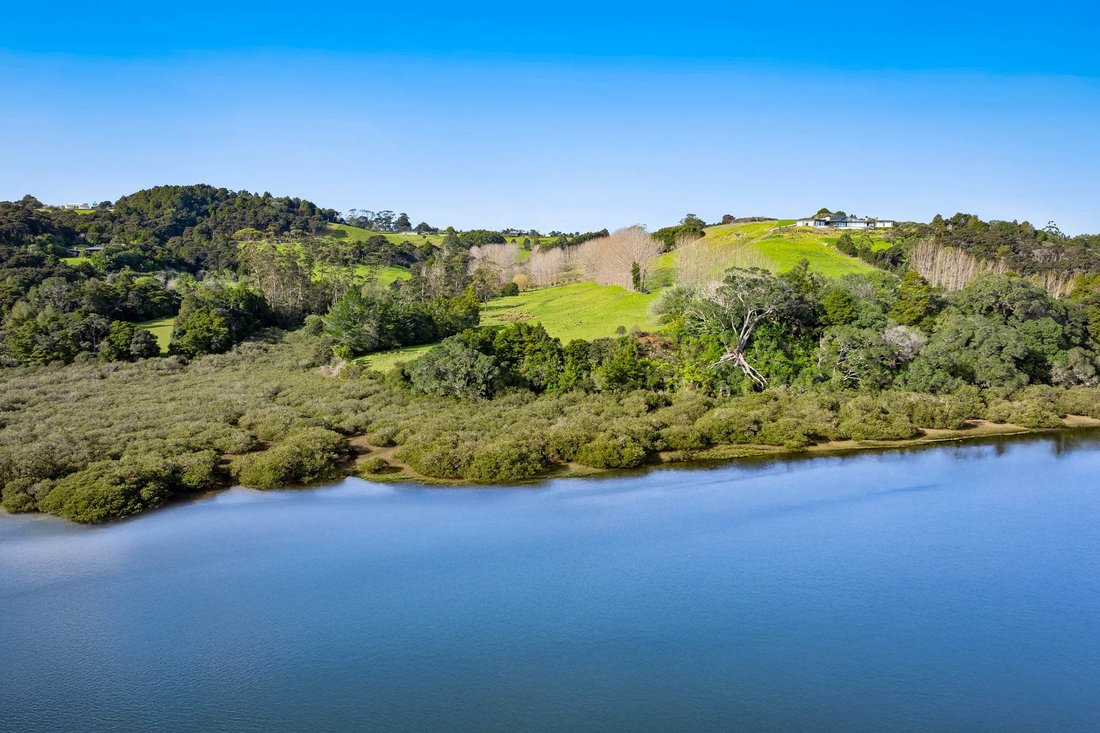 House in Tawharanui Peninsula, Auckland, New Zealand 4 - 15986055