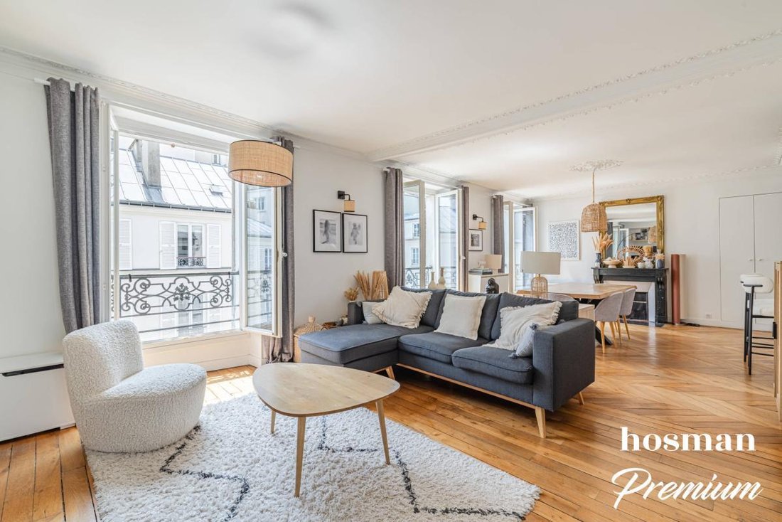 Apartment in Gros Caillou, Paris 7e Arrondissement, Paris 1 - 18313323