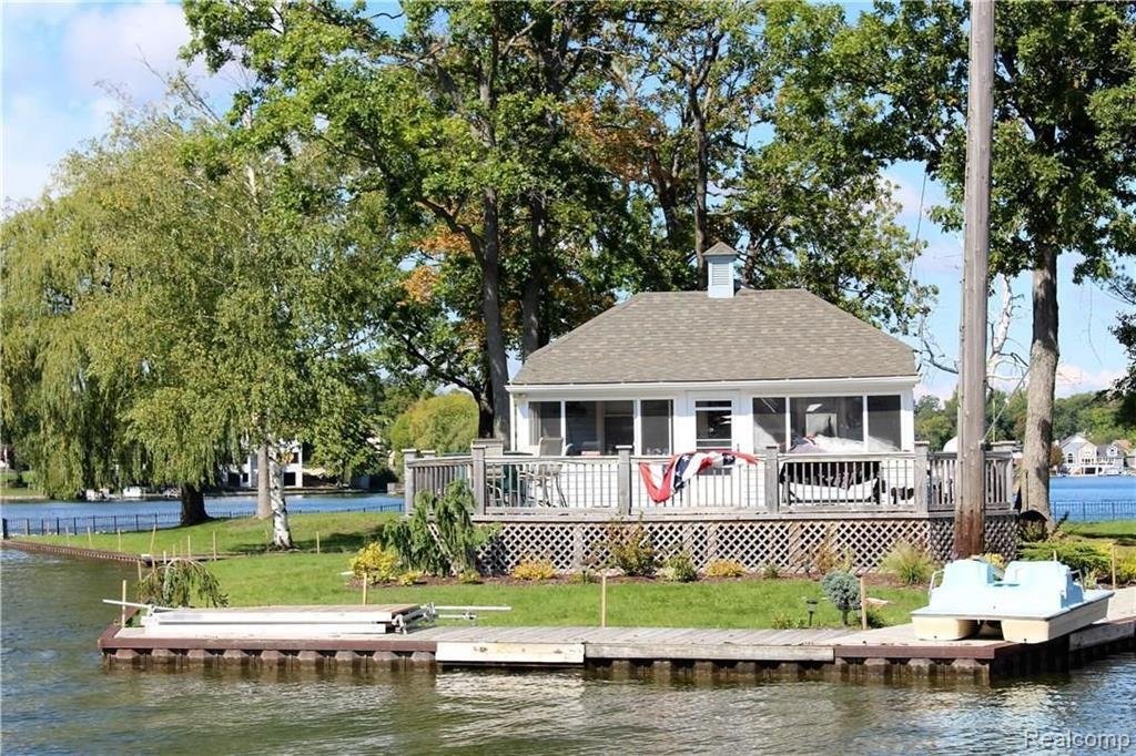 House in Orion charter Township, Michigan, United States 2 - 18308589