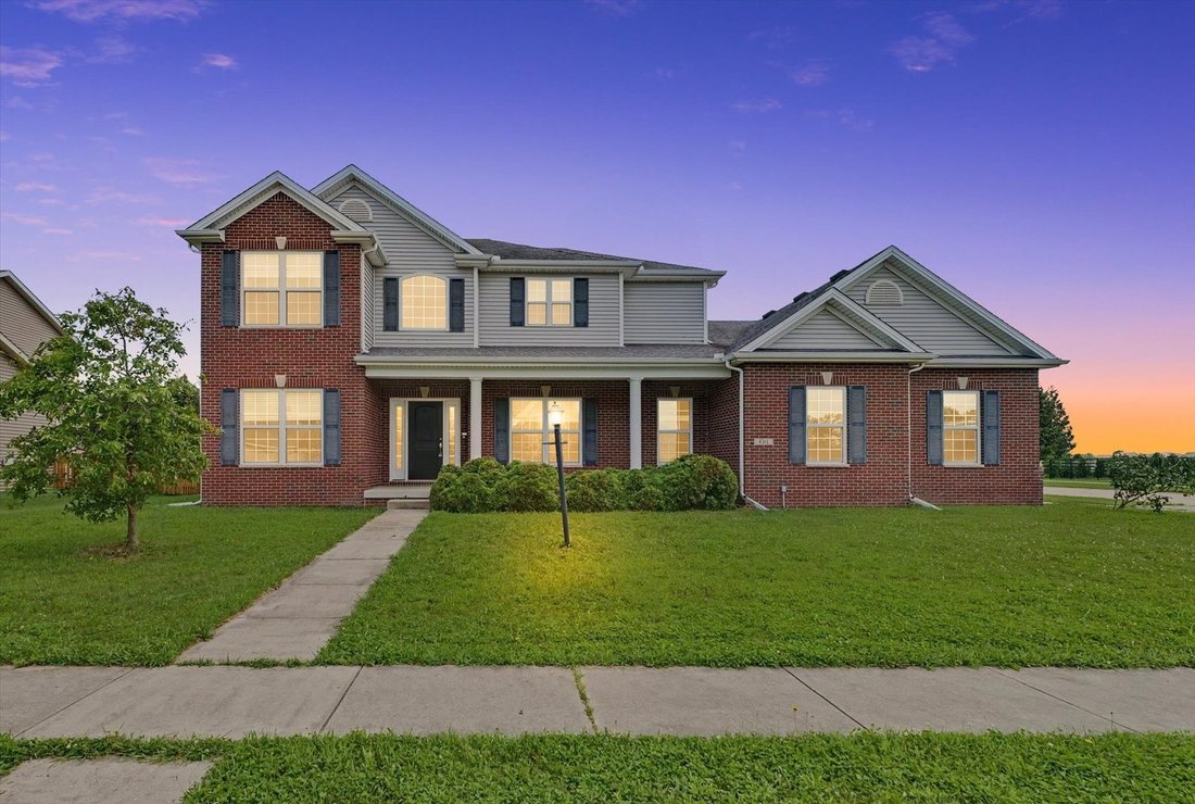 House in Savoy, Illinois, United States 2 - 18313471