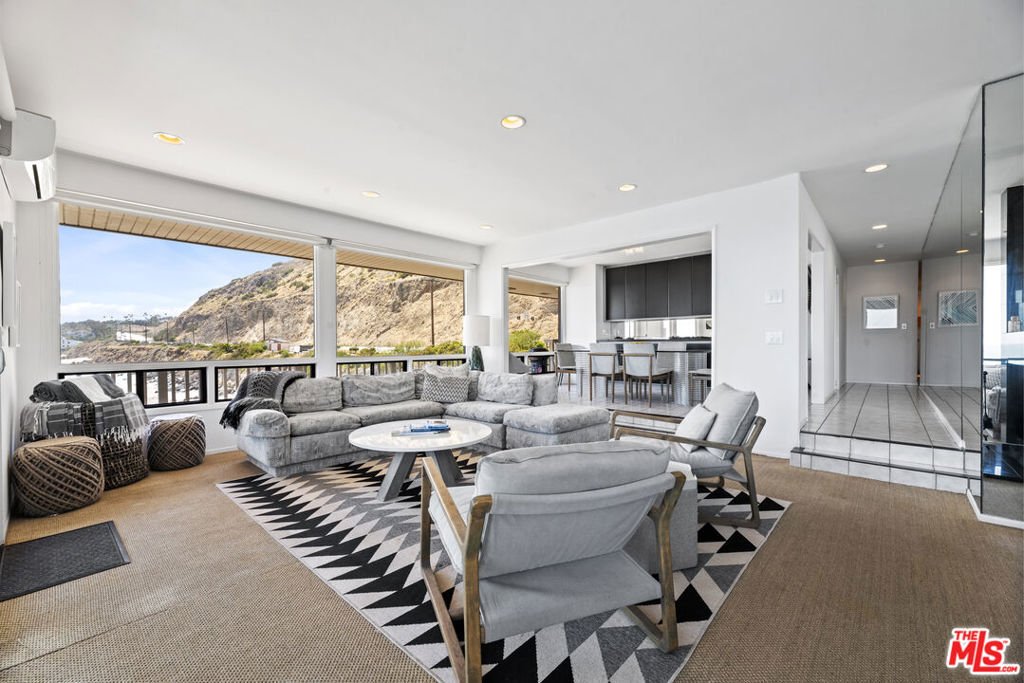 Condo in Malibu, California, United States 3 - 18312290