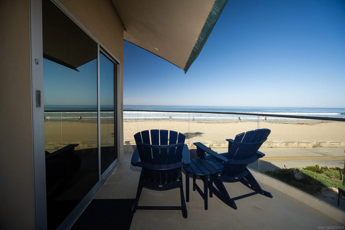 Condo in San Diego, California, United States 4 - 18313358
