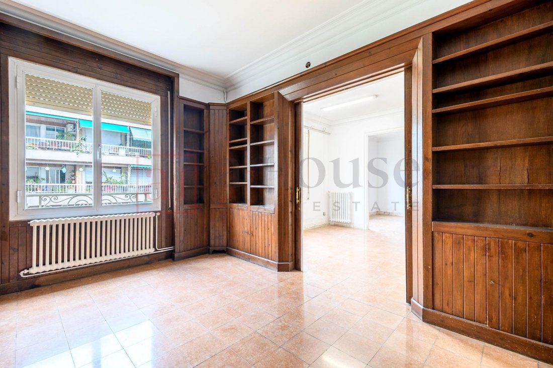 Apartment in Eixample, Barcelona, Spain 5 - 18313511
