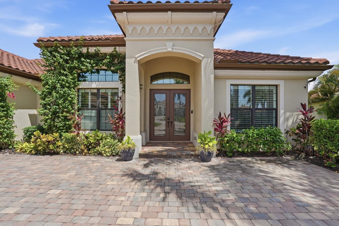 House in Naples, Florida, United States 3 - 18311649