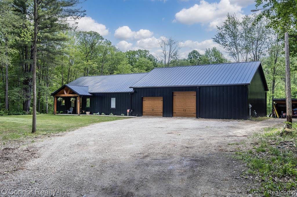 House in Township of Clyde, Michigan, United States 1 - 18308806