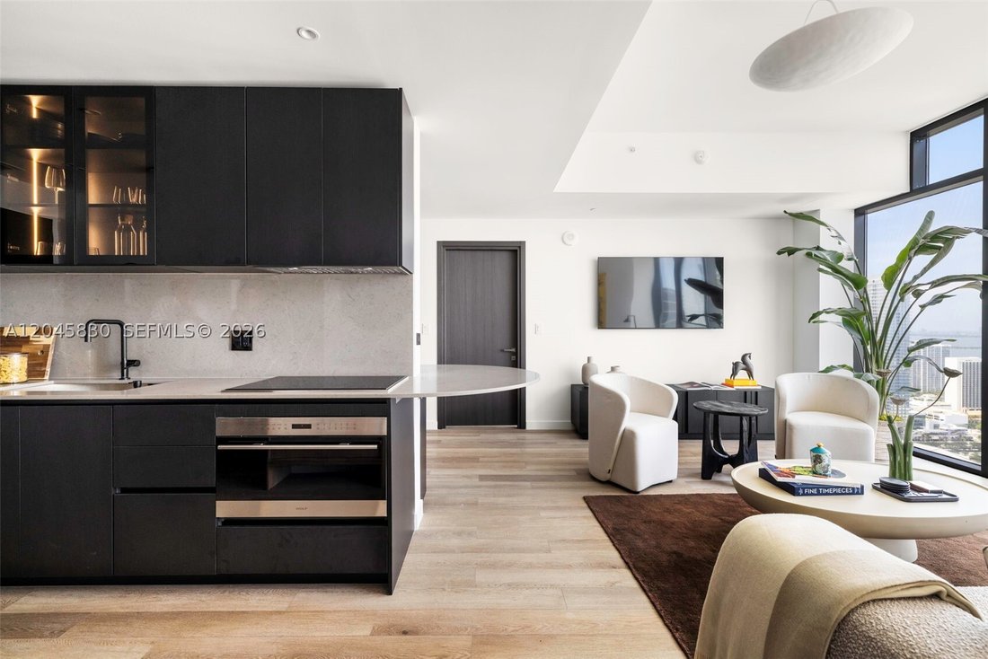Condo in Miami, Florida, United States 4 - 18313057