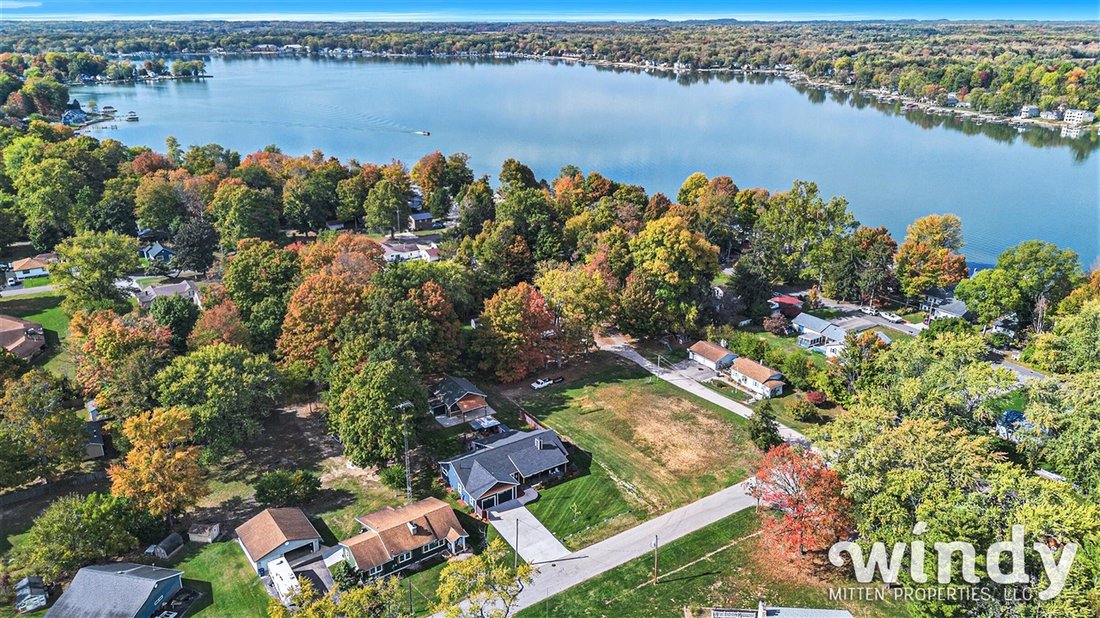 House in Watervliet, Michigan, United States 2 - 18309561