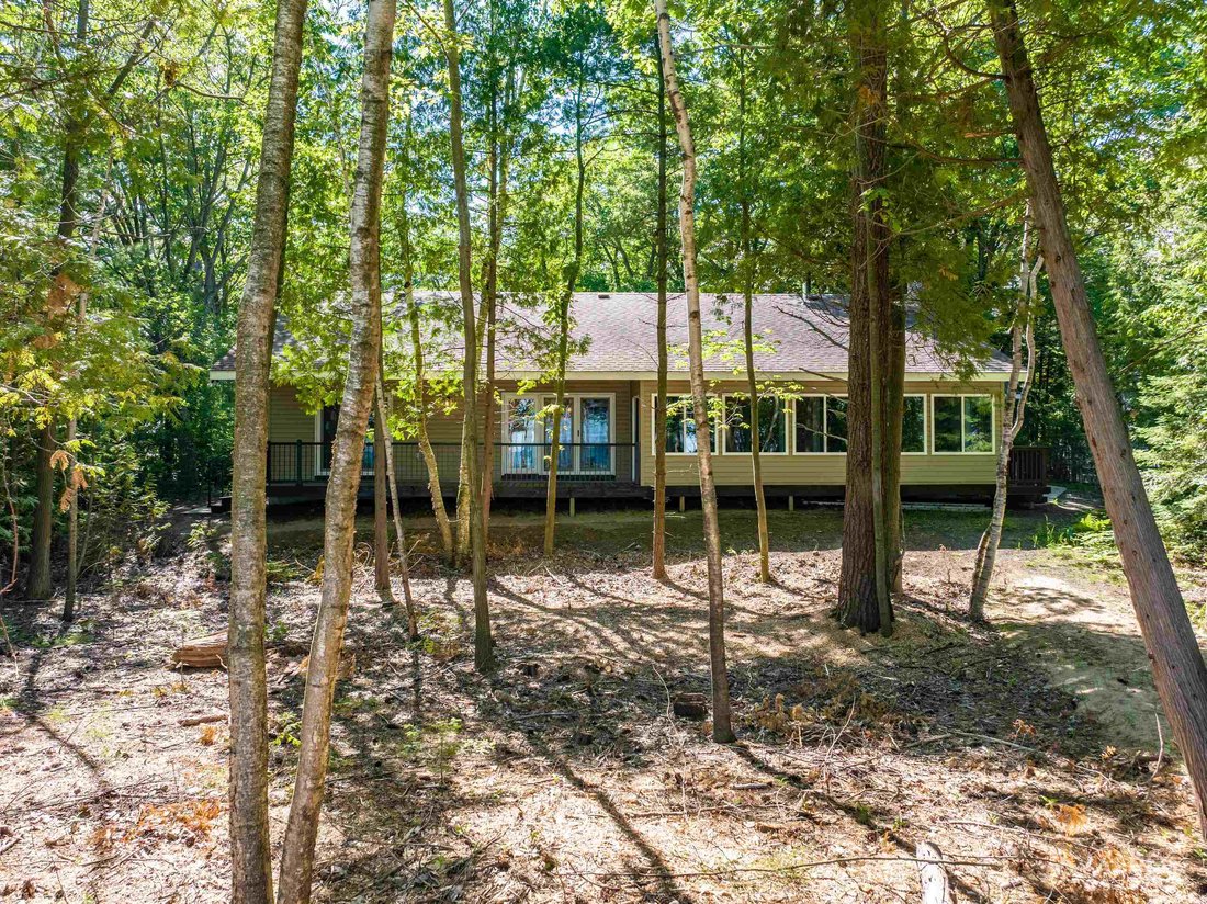 House in Greenbush, Michigan, United States 2 - 18309945